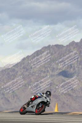 media/Nov-16-2025-Race Pace (Sun) [[8c5fa54630]]/Verified Riders/5-Turn 9 (1135am)/